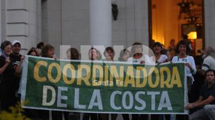 Los vecinos de la Costa le reclamaron a la EPE el plan de obras que realizarán