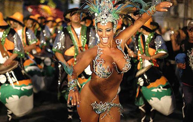 Empezaron en Montevideo los carnavales más largos del mundo