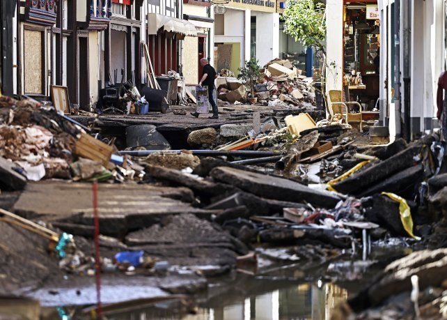 Las devastadoras inundaciones que sufri&oacute; Alemania en julio, con torrentes de agua, barro y piedras que arrasaron decenas de ciudades, son otro ejemplo de c&oacute;mo el cambio clim&aacute;tico afecta a las sociedades humanas.&nbsp;