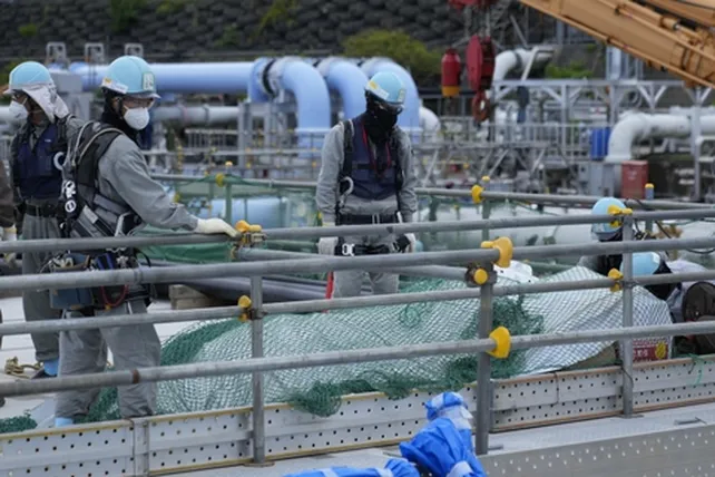 El plan de liberación de aguas radiactivas de la planta de Fukushima en Japón continúa en marcha, y puede tardar décadas. 