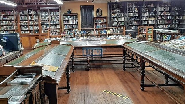 Biblioteca Popular del Paraná.