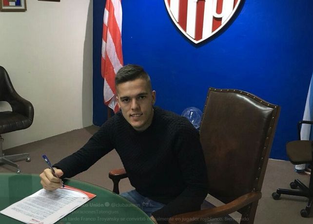 El Tate sumó un refuerzo en ataque