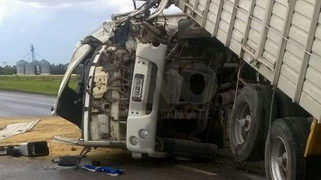 Se produjo un violento choque entre camiones sobre la ruta 34