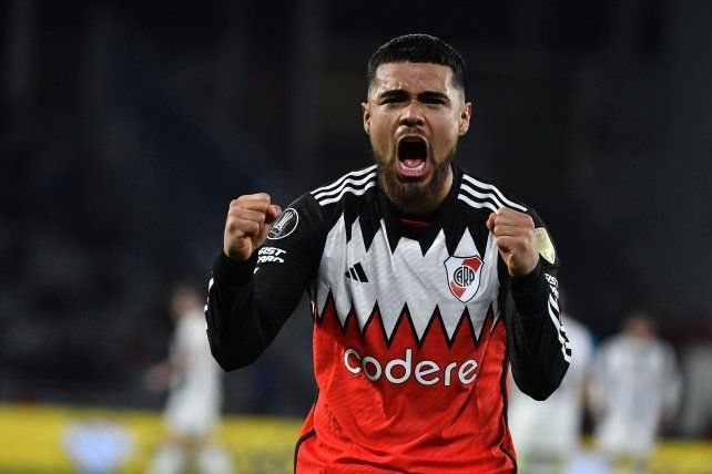 Paulo Díaz marcó para River y fue la figura.
