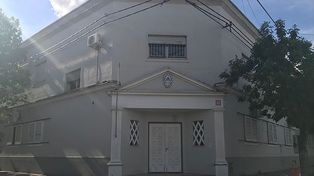 Los edificios escolares de la ciudad ahora cuentan con videovigilancia permanente.