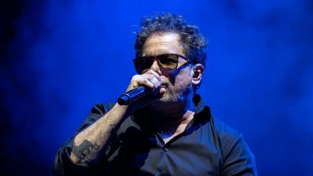Calamaro se disculpó por terminar antes un recital en Bogotá