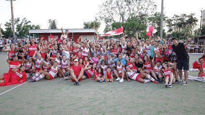Talleres Rojo, el campeón del Torneo Oficial de Primera Damas.