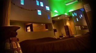 Le ganó un juicio a un hotel alojamiento por ruidos molestos.