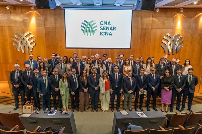 La delegación que está participando de una cumbre agroglobal en Brasilia.