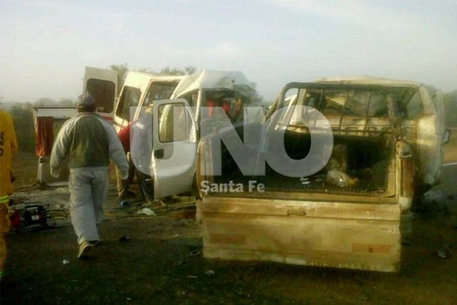 Son diez los muertos en un violento choque frontal en Tostado