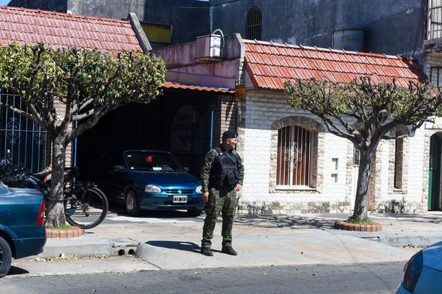Fue un desastre, tiros para todos lados, dijo un testigo del ataque al velorio donde mataron a un hombre