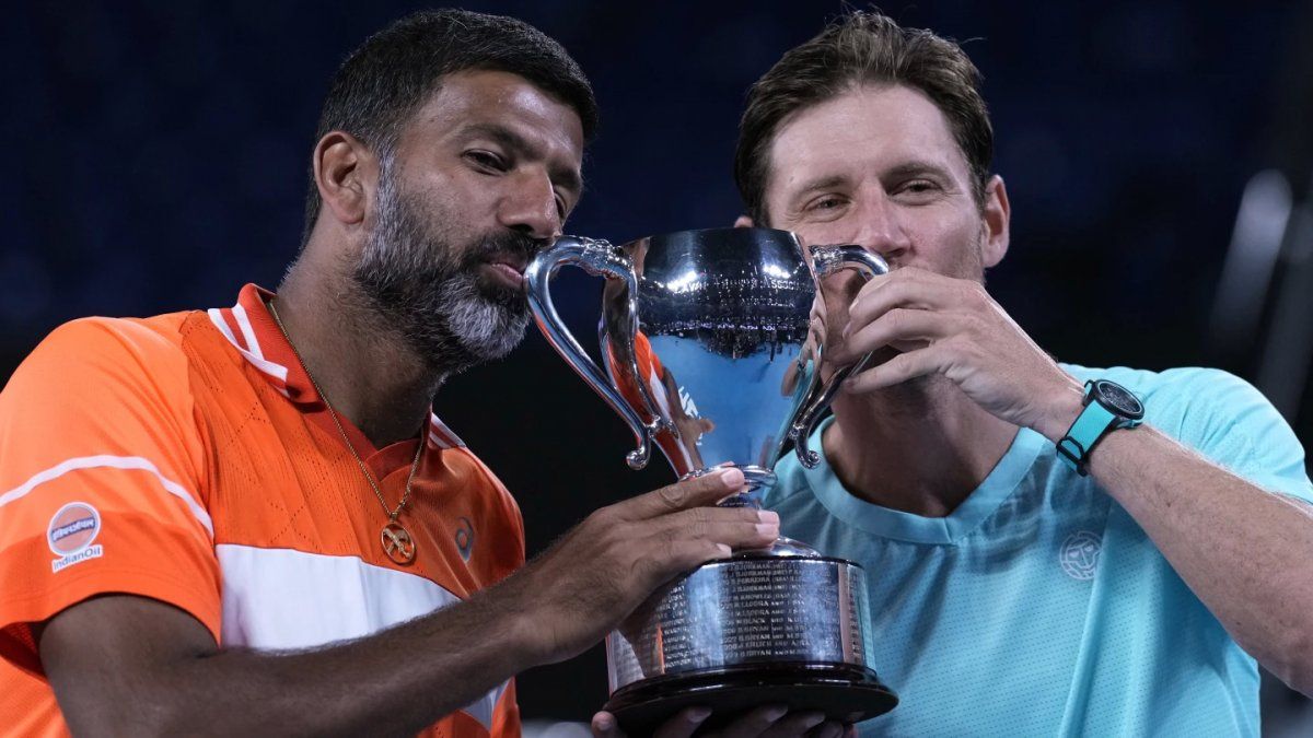 Ganó el título de dobles en Australia a los 43 años, un récord en Grand ...