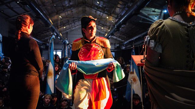 La promesa de lealtad a la bandera se mudó este jueves en Rosario por mal tiempo