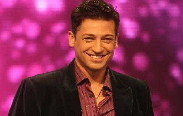 Pablito Ruiz estrenó el tema en 1989.