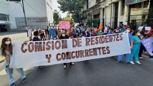 Los médicos residentes vuelven a las calles. Hoy convocan en el Cemar y marchan hacia Gobernación.