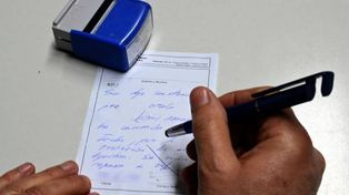 Empleados públicos presentaban certificados truchos para obtener licencias