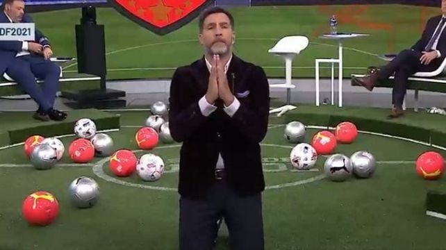 Papelón histórico. Toti Pasman le suplicó el año pasado a Scaloni que no pusiera a Di María. Después pidió perdón.