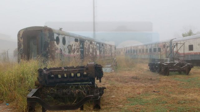 Los detenidos fueron encontrados en los vagones del ferrocarril con los elementos robados.