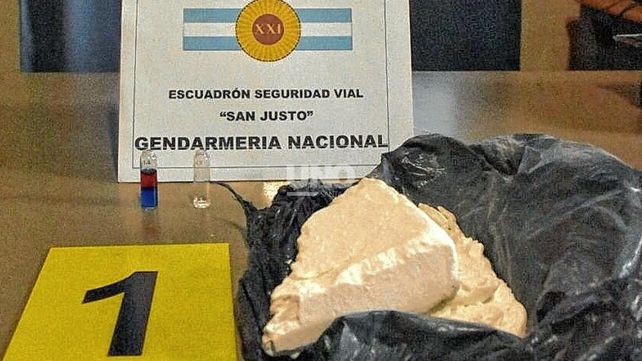 Gendarmería Nacional detectó cocaína en un colectivo de pasajeros sobre ruta nacional 11.