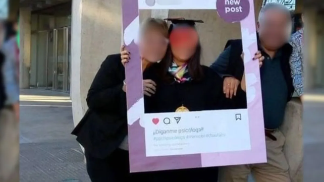 La mujer fingió recibirse en 2019 de la Universidad Católica de Santa Fe