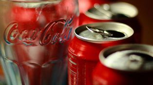Coca-Cola pagará un millón de dólares a quien le resuelva el problema que está teniendo