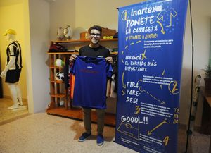 Por amor a la camiseta, una iniciativa para ayudar a los pequeños futbolistas