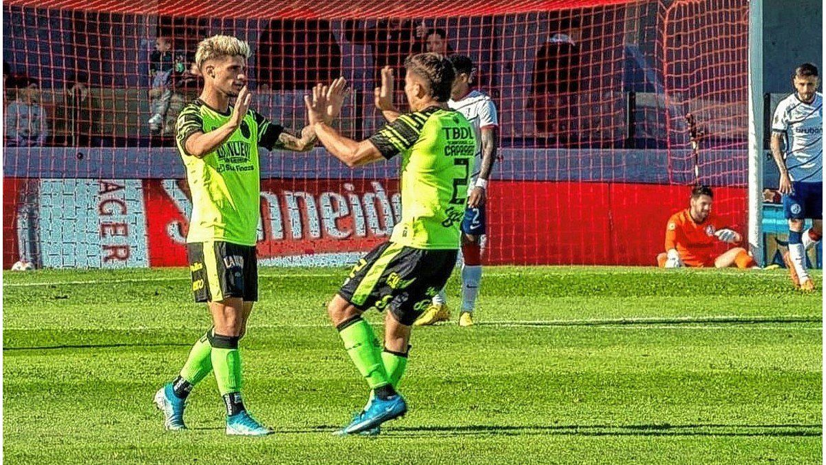 San Lorenzo perdió y no pudo acercarse a River