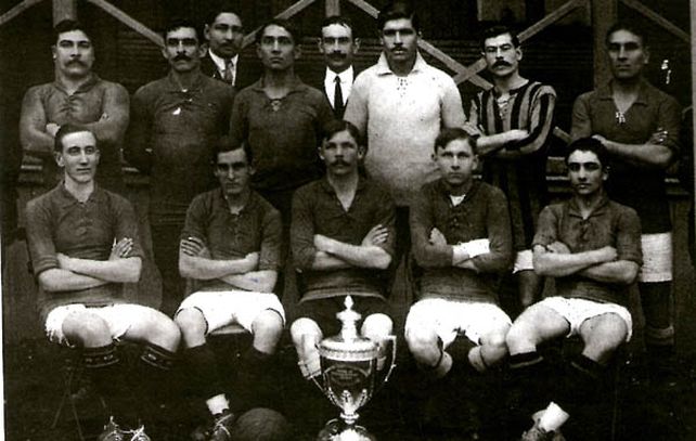 El plantel de Rosario Central que venció a Argentino de Quilmes y ganó la Copa Competencia.