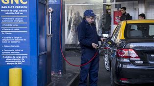 Restringen el suministro de GNC y el uso de industrias para preservar el abastecimiento hogareño