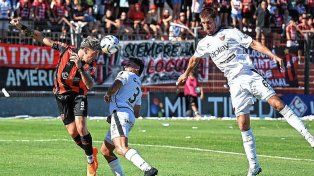 Colón, pendiente de la lucha por el descenso para conocer el día de su último partido