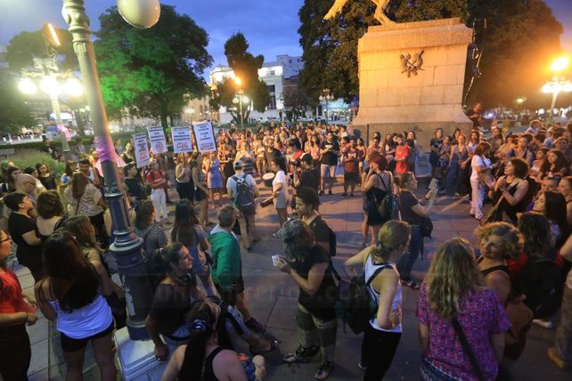 Paraná se movilizó para reclamar justicia por el femicidio de Agustina