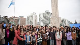El emotivo encuentro para distinguir al Consejo de Niñas y Niños de Rosario tuvo lugar este lunes en el Parque Nacional a la Bandera