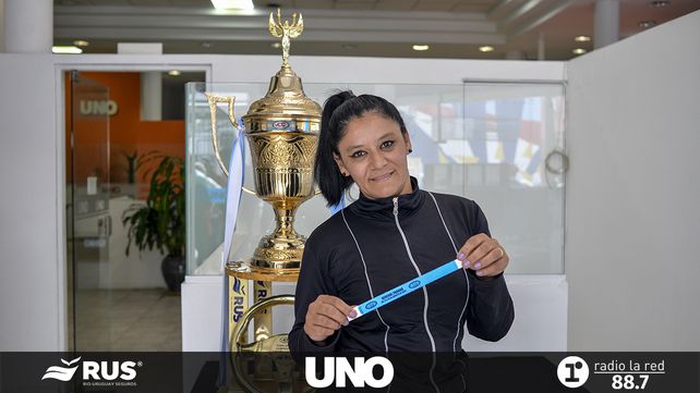 Lectores de UNO se fueron con la entrada y la foto con la Copa