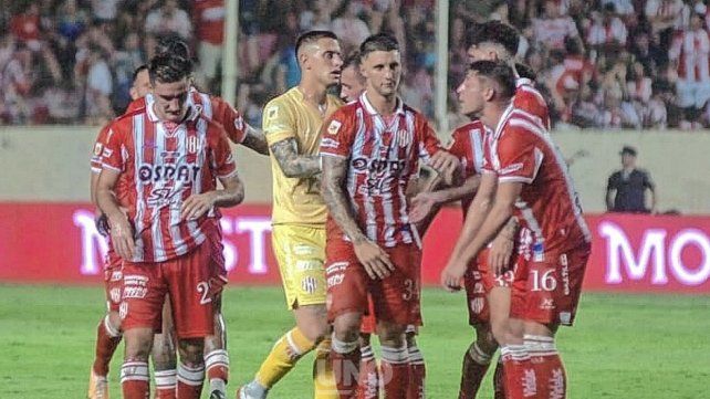 Unión debutará en la Copa Argentina enfrentando a Gimnasia de Mendoza el miércoles 3 de abril en el estadio de Belgrano.