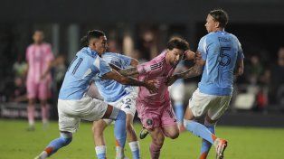 Messi se lució con dos asistencias para que Inter Miami rescate un empate agónico