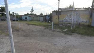 Lucas Rolón creció en la canchita de Presidente Quintana al 1800, en villa Moreno, y a metros de allí lo mataron de un balazo en 2021.&nbsp;