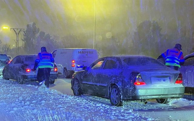 Madrid se paraliza tras la histórica nevada