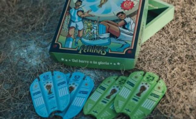 La canilleras Fenikks en su edición especial de la selección argentina Campeones del Mundo.