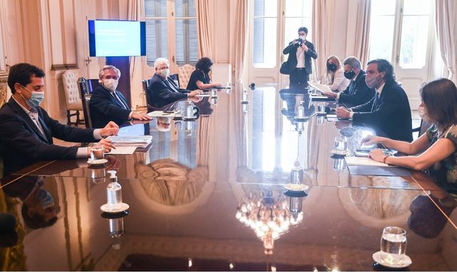 COMITÉ. La reunión de esta tarde en el Salón Eva Perón´(Foto: Télam)