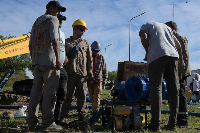 Los operarios de Obras Sanitarias y su capacitación.