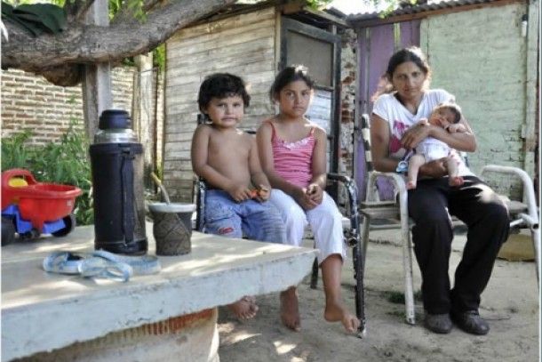 Una Mujer Pide Un Lugar Digno Para Vivir Junto A Sus Tres Hijos