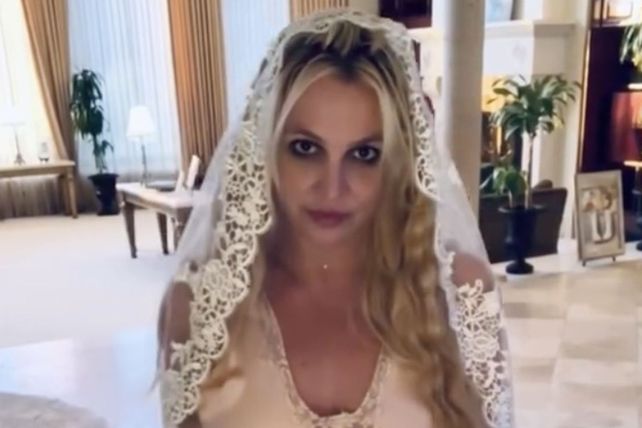 Imágenes tomadas del video de Britney Spears en Instagram