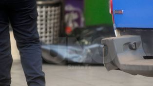 Investigan la causa que produjo la muerte de un hombre en el microcentro santafesino