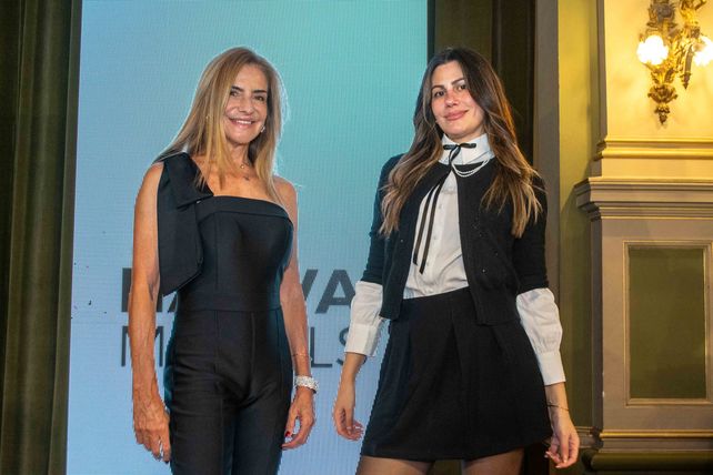 Primer Desfile Multimarca en el teatro El Círculo