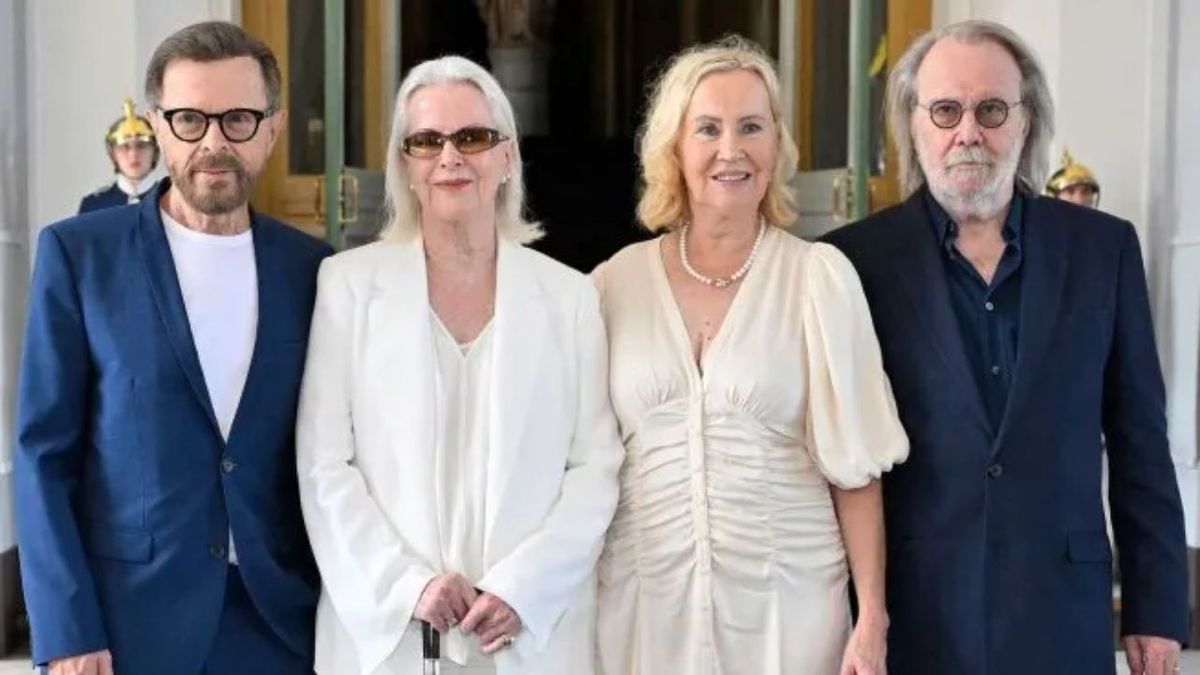 50 years after their Eurovision victory, ABBA had been adorned by the kings of Sweden