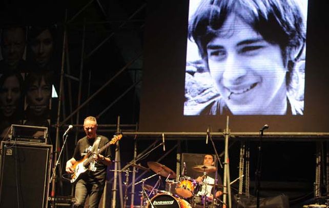 El recital por el Día del Estudiante Solidario se realizó en el estadio de Ferro. (Télam)