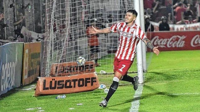 ¿Se frena lo de Colón? Franco García me dijo que se quiere quedar en San Martín (T)