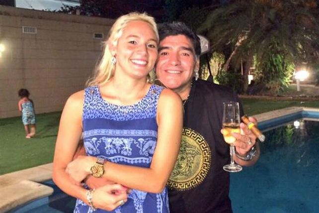 Maradona lo aprobó y quedó confirmada la participación de Rocío Oliva en el Bailando 2017
