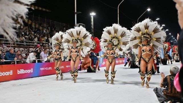 Gran inicio de la Fiesta Nacional Carnaval del País