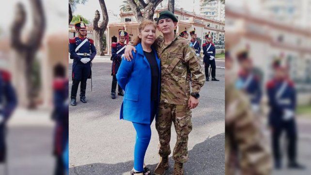 Oscar Forni junto a su mamá